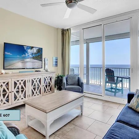 Lighthouse 607 Villa